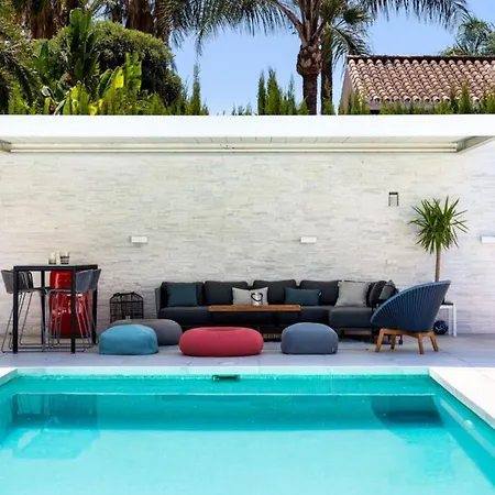 Apartamento Classic Architecture And Privately Positioned